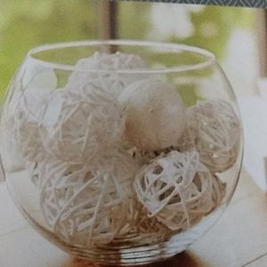 Threshold vase filler